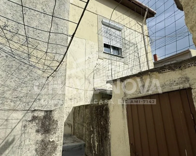 PRT/01513 Prédio para Investimento 5 Casas T5 Canidelo Vila Nova de Gaia Porto