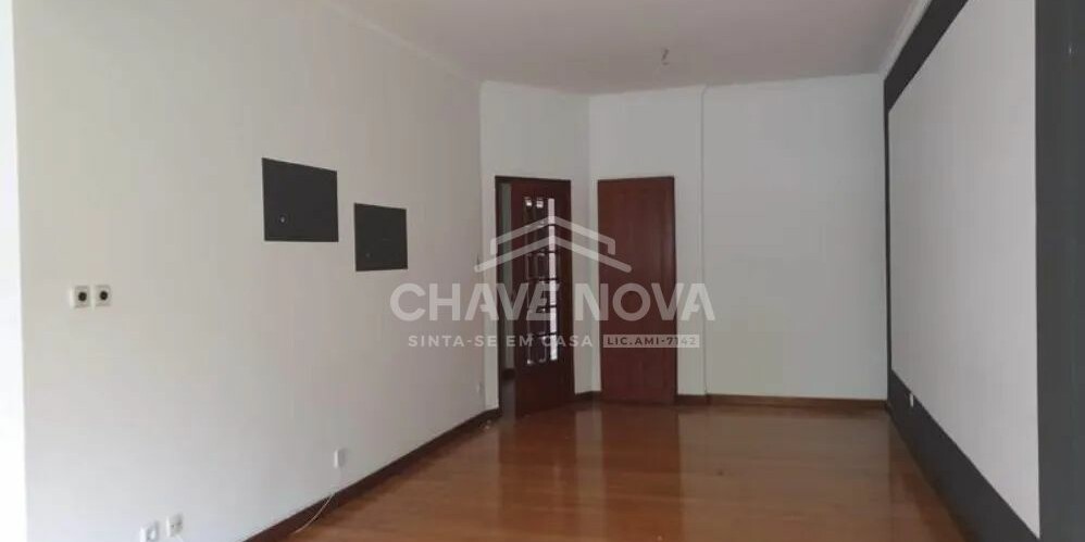 PRT/01613 Apartamento T2 com Terraço e Anexo Porto