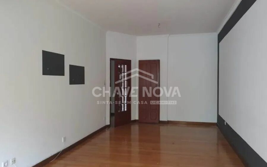 PRT/01613 Apartamento T2 com Terraço e Anexo Porto