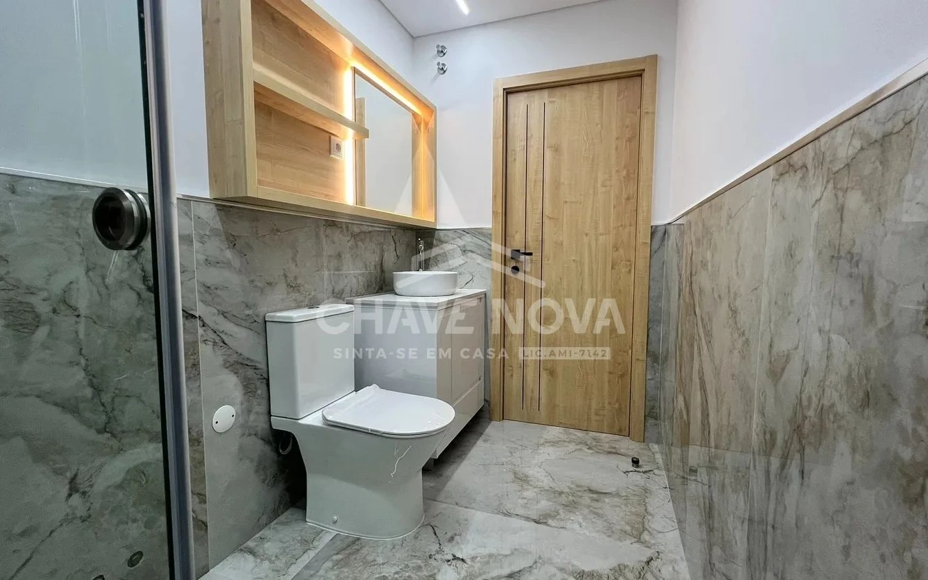 PRT/01622 Apartamento T2 Novo Faria Guimarães Porto