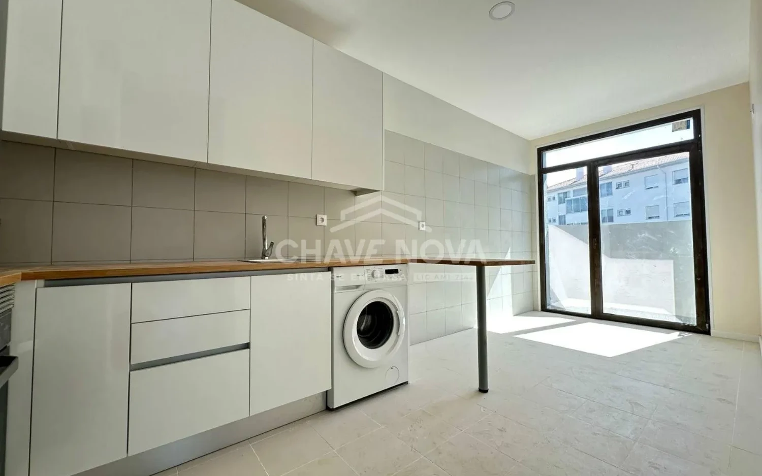 PRT/01328 Apartamento T3 Totalmente Renovado Foz Porto