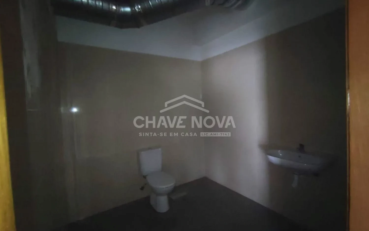 PRT/01467 Loja Espaço Comercial Rotunda da Boavista Porto