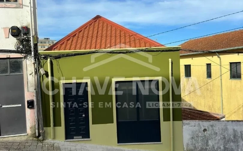 PRT/01472 Ilha Vila Nova de Gaia com 6 Habitações Junto ao Metro Santo Ovídio Vila Nova de Gaia Porto