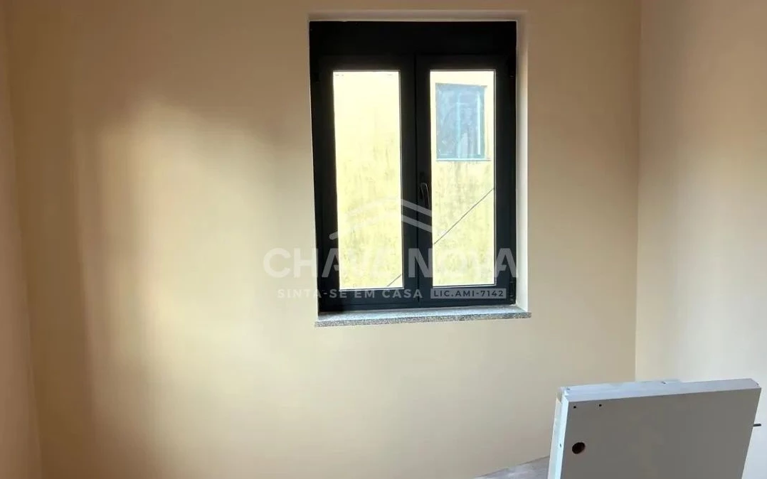 PRT/01472 lha com 6 Habitações Junto ao Metro Santo Ovídio Vila Nova de Gaia Porto