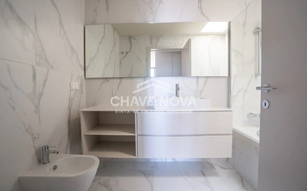 PRT/01508 Apartamento T3 Penthouse Duplex Novo Empreendimento The Yard Afurada Vila Nova de Gaia Porto