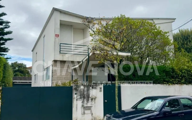 PRT/01540 Moradia Isolada V4 Avenida Marechal Gomes da Costa Porto