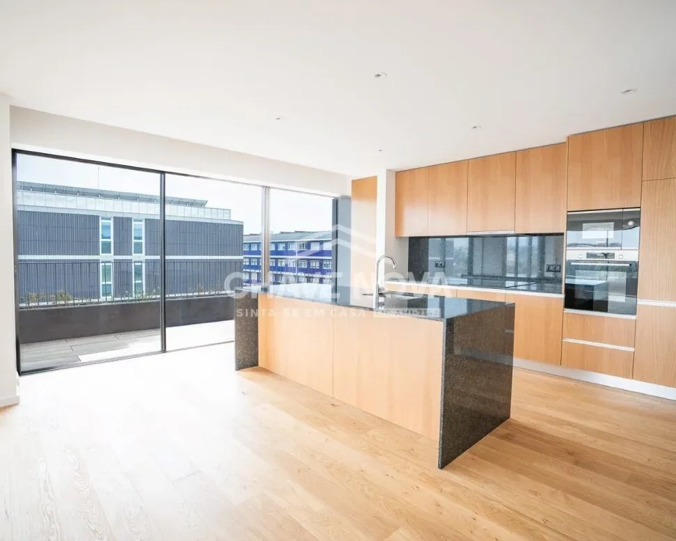 PRT/01561 Apartamento T4 Porto Penthouse Novo Empreendimento Nautilus IV Matosinhos Porto