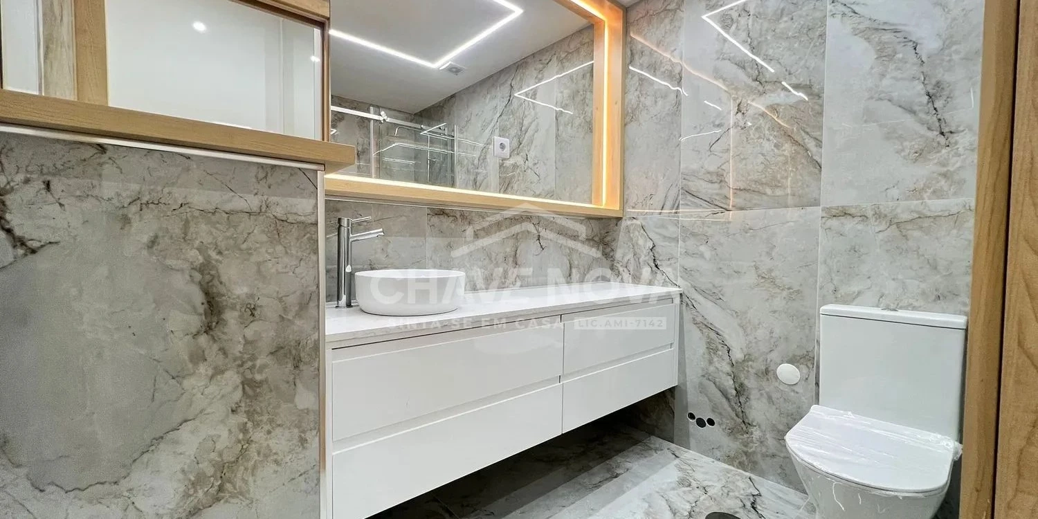 PRT/01615 Apartamento T1 Novo com Terraço Studios City On Rua Faria Guimarães Porto