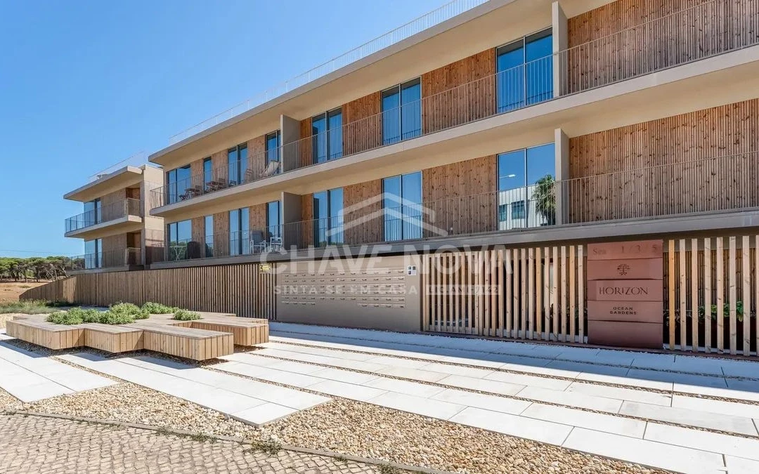 PRT/01632 Apartamento T2 de Luxo com Piscina Praia do Forte Novo Quarteira Vilamoura Loulé Faro