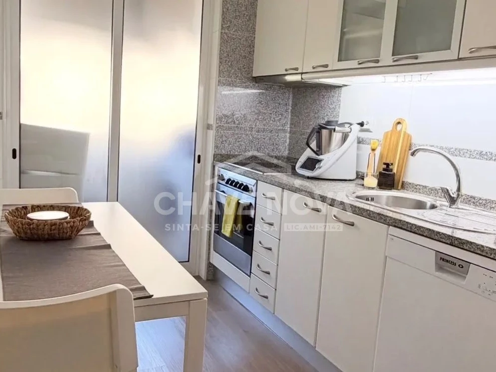 PRT/01641 Apartamento T2 Hospital Trofa Saúde Santa Marinha Vila Nova de Gaia Porto