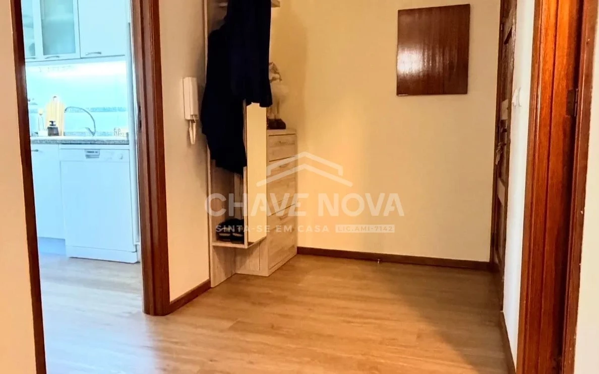 PRT/01641 Apartamento T2 Hospital Trofa Saúde Santa Marinha Vila Nova de Gaia Porto