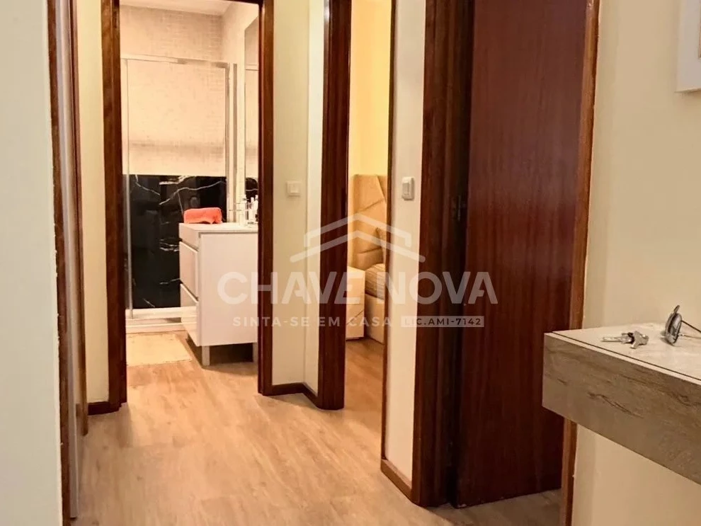 PRT/01641 Apartamento T2 Hospital Trofa Saúde Santa Marinha Vila Nova de Gaia Porto