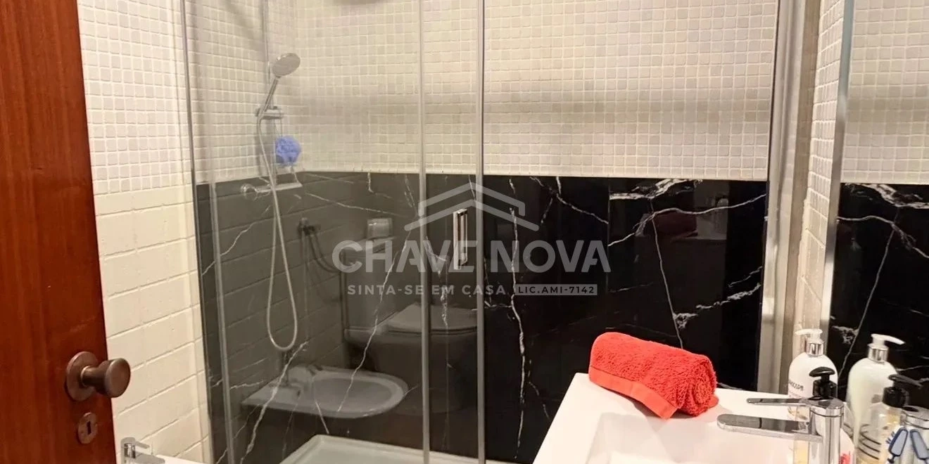 PRT/01641 Apartamento T2 Hospital Trofa Saúde Santa Marinha Vila Nova de Gaia Porto