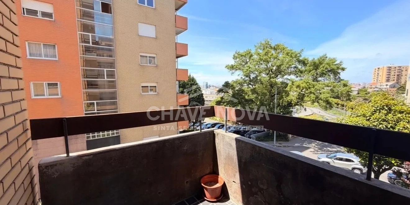 PRT/01641 Apartamento T2 Hospital Trofa Saúde Santa Marinha Vila Nova de Gaia Porto