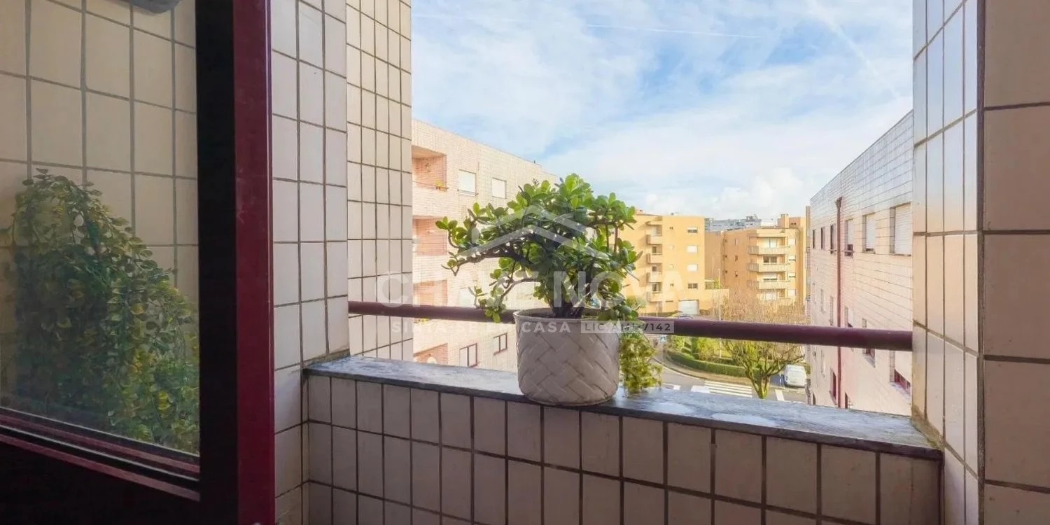 PRT/01644 Apartamento T3 Condomínio Fechado Rio Tinto Gondomar Porto